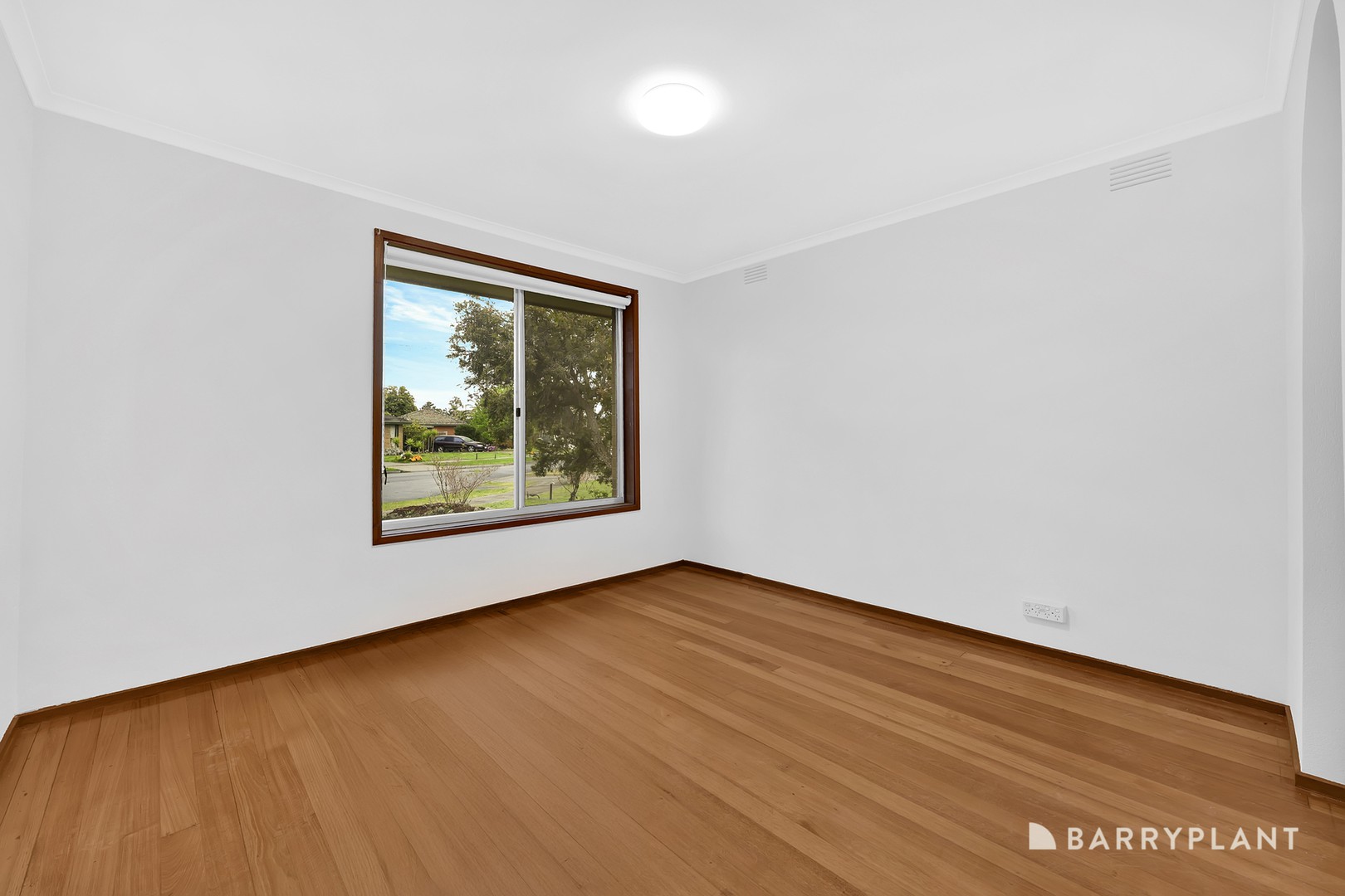 10 Letchworth Place, Epping, VIC 3076, Epping - Thumbnail 8