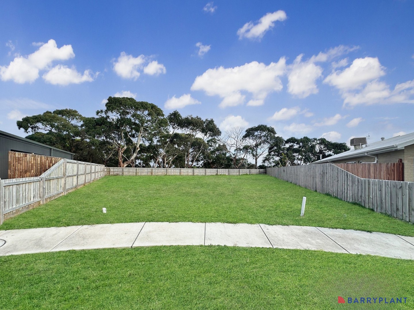 10 Lighthouse Place, Inverloch, VIC 3996 - Thumbnail 2 - 06/10/2025