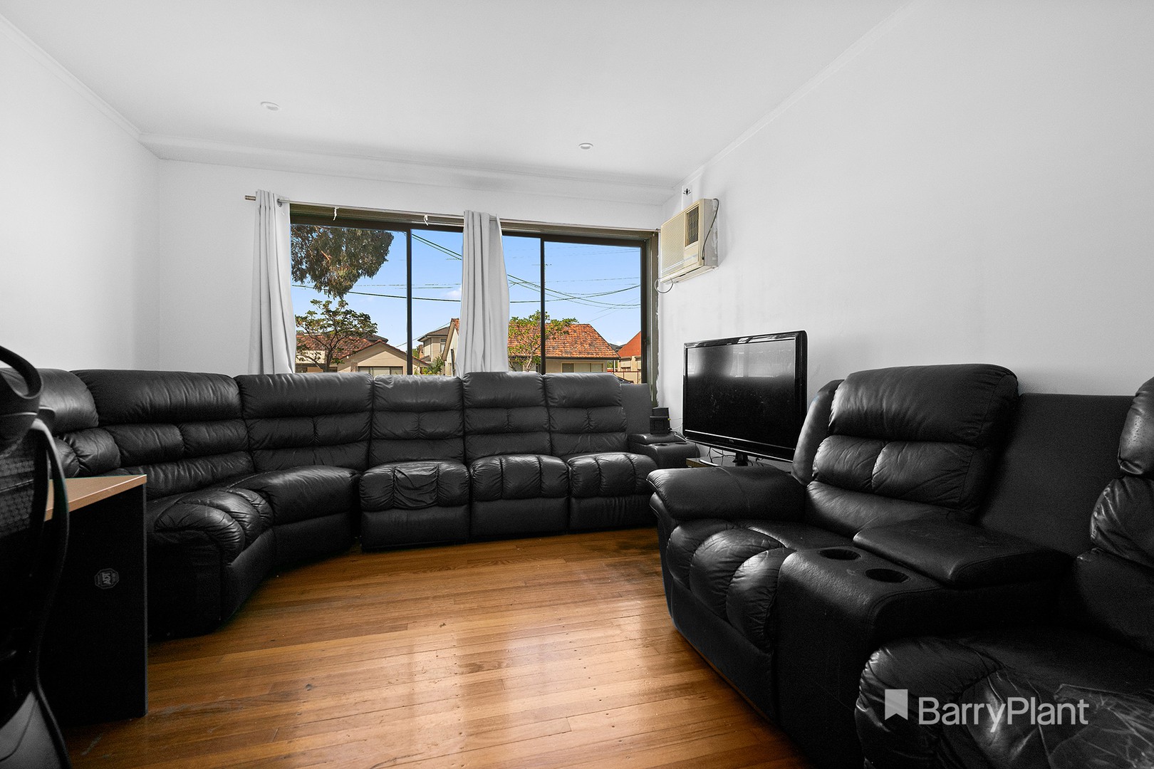 10 Lismore Street, Dallas, VIC 3047, Dallas - Thumbnail 2