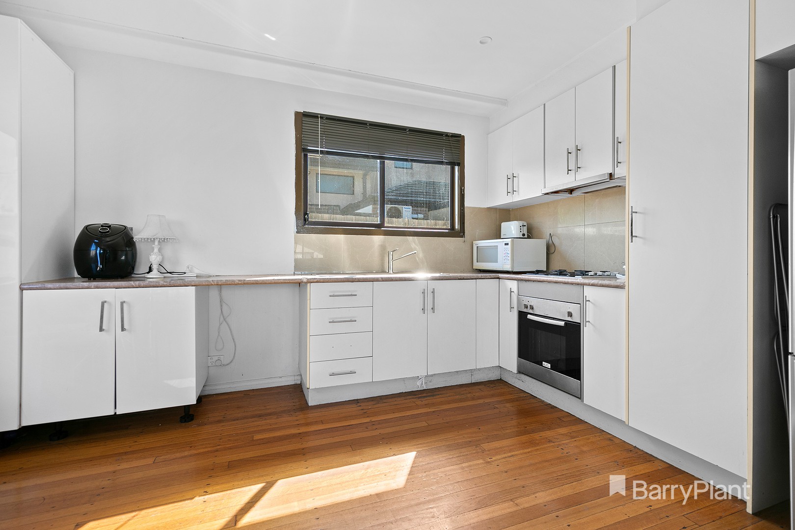 10 Lismore Street, Dallas, VIC 3047, Dallas - Thumbnail 4
