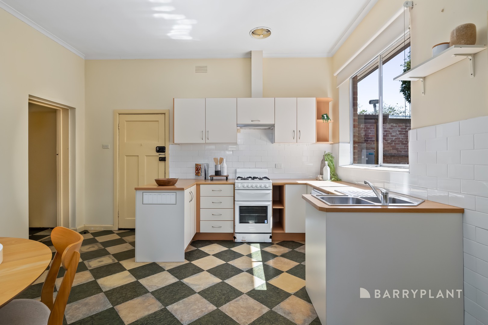 10 Livingstone Parade, Preston, VIC 3072, Preston - Thumbnail 6