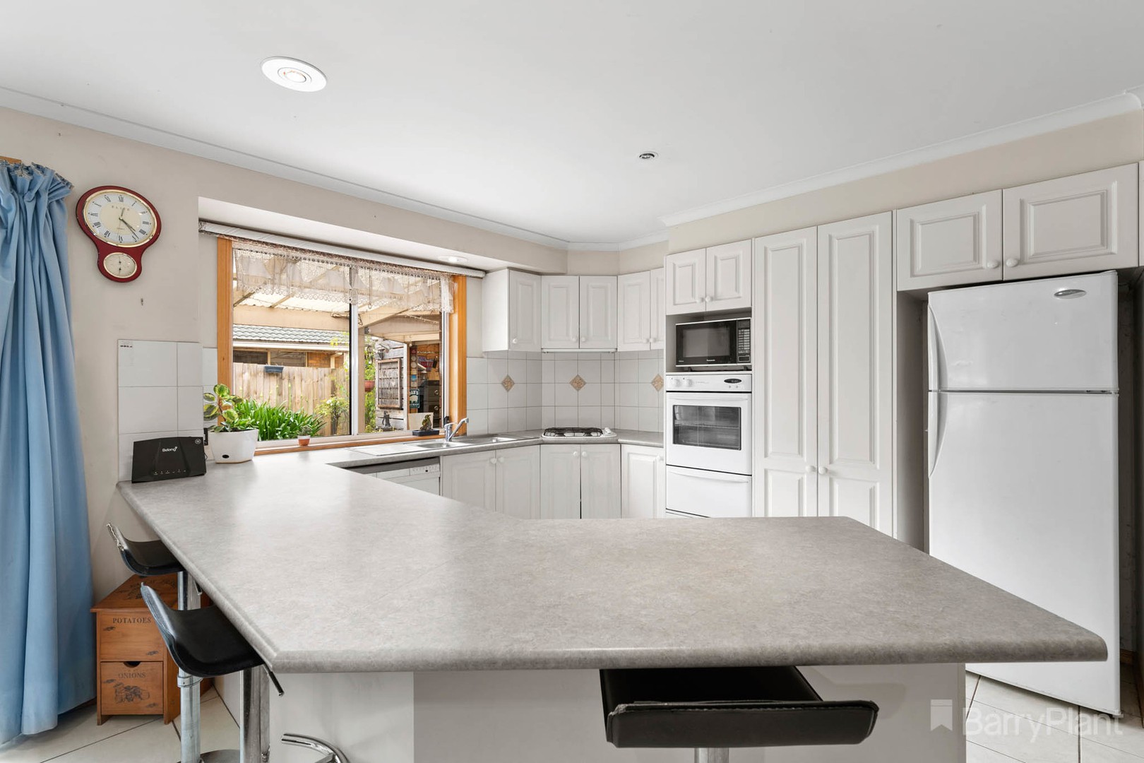 10 Lochard TerraceNarre Warren South, VIC 3805, Narre Warren South - Thumbnail 3