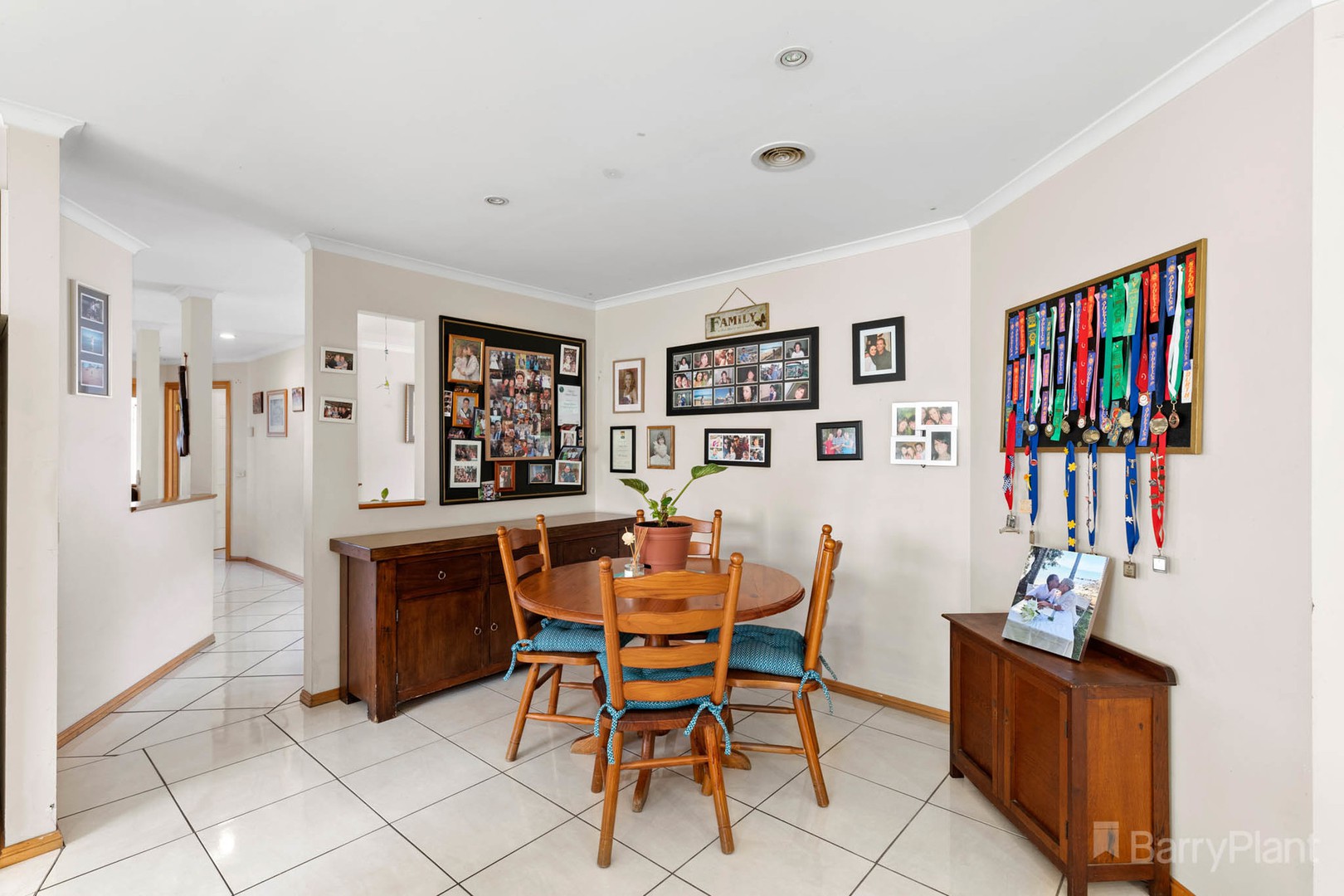 10 Lochard TerraceNarre Warren South, VIC 3805, Narre Warren South - Thumbnail 6