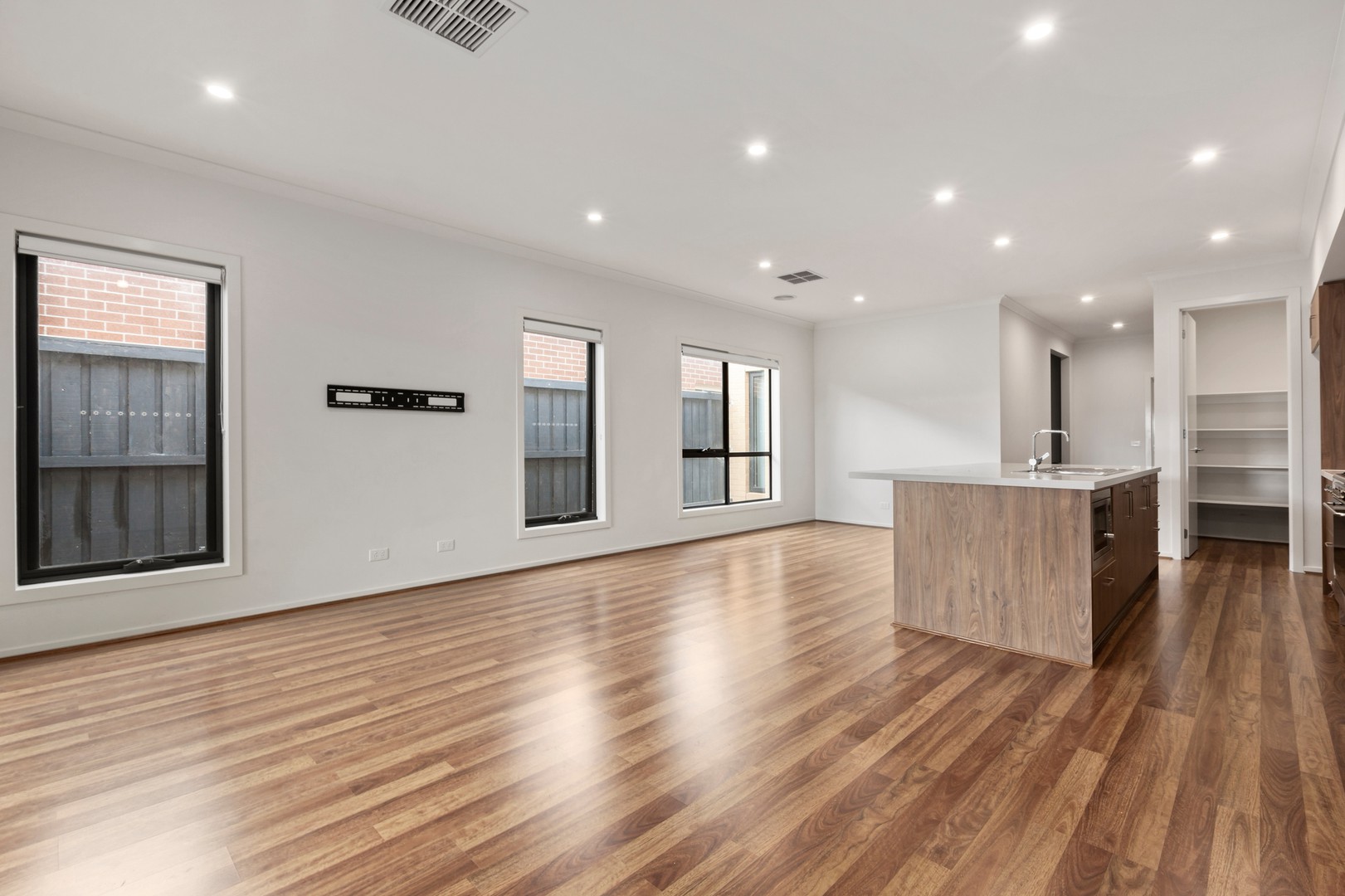 10 Lochran RoadDoreen, VIC 3754  - Leased, Doreen - Thumbnail 3