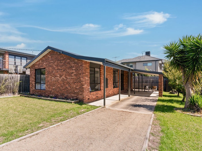 10 Lombardy Avenue, Dromana, VIC 3936 - Image - 09/12/2025