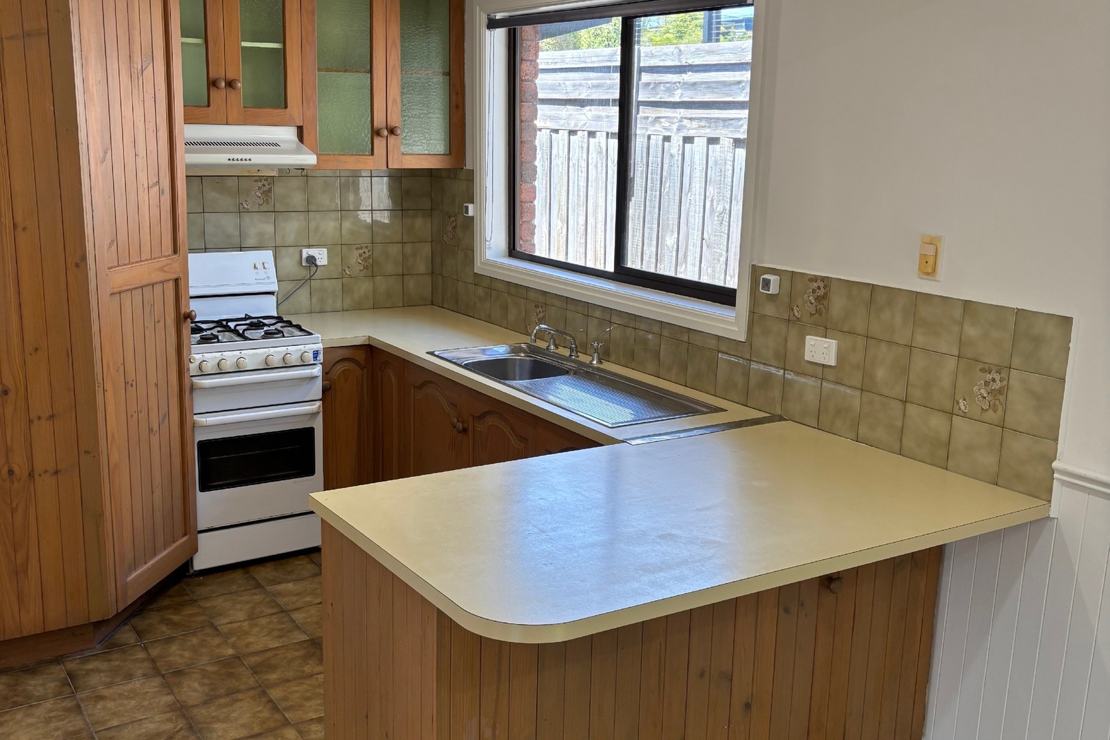 10 Lombardy Avenue, Dromana, VIC 3936 - Thumbnail 1 - 09/12/2025