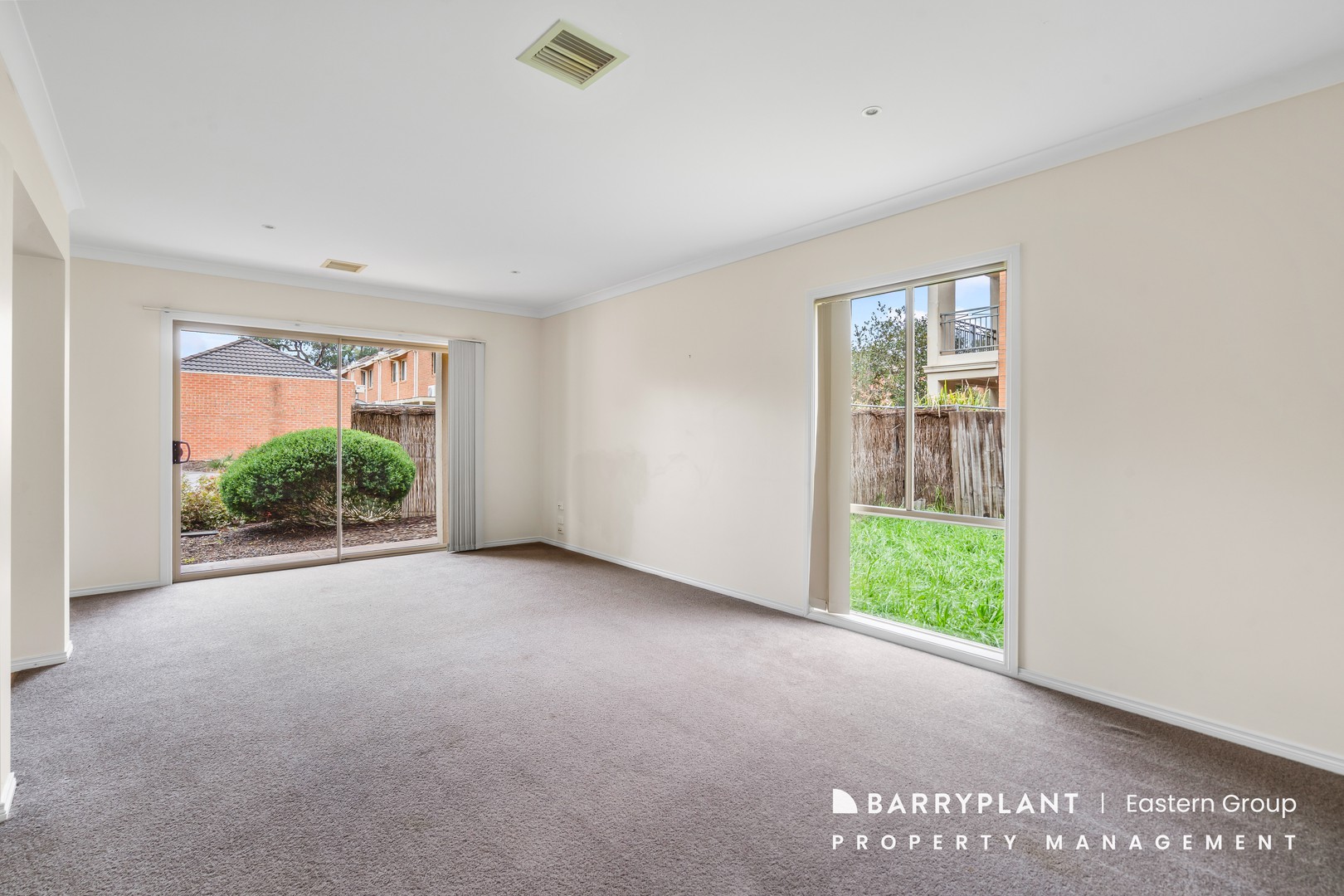 10 Longleaf Grove, Mitcham, VIC 3132, Mitcham - Thumbnail 2