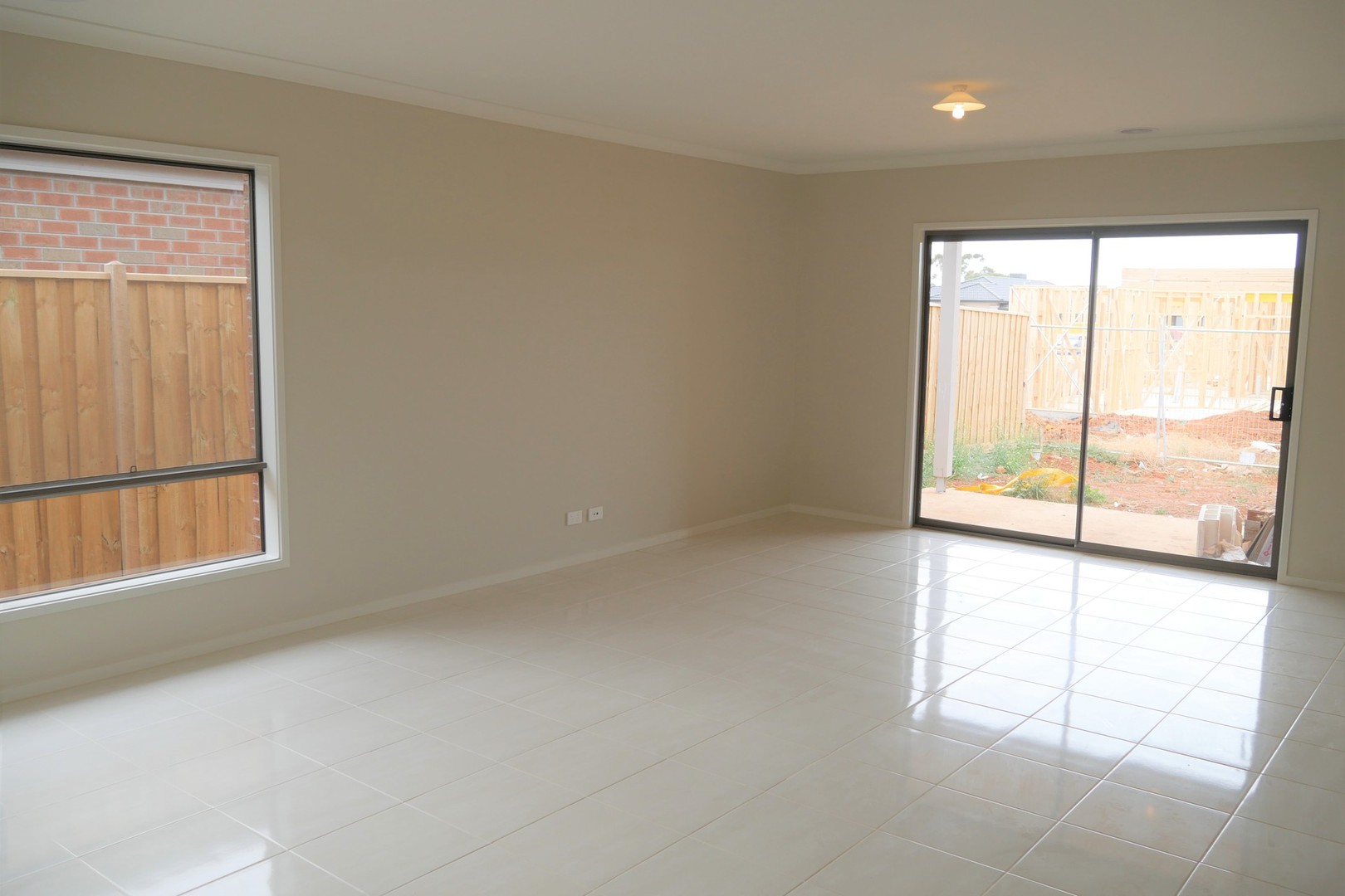 10 Longshanks Street, Thornhill Park, VIC 3335, Thornhill Park - Thumbnail 4