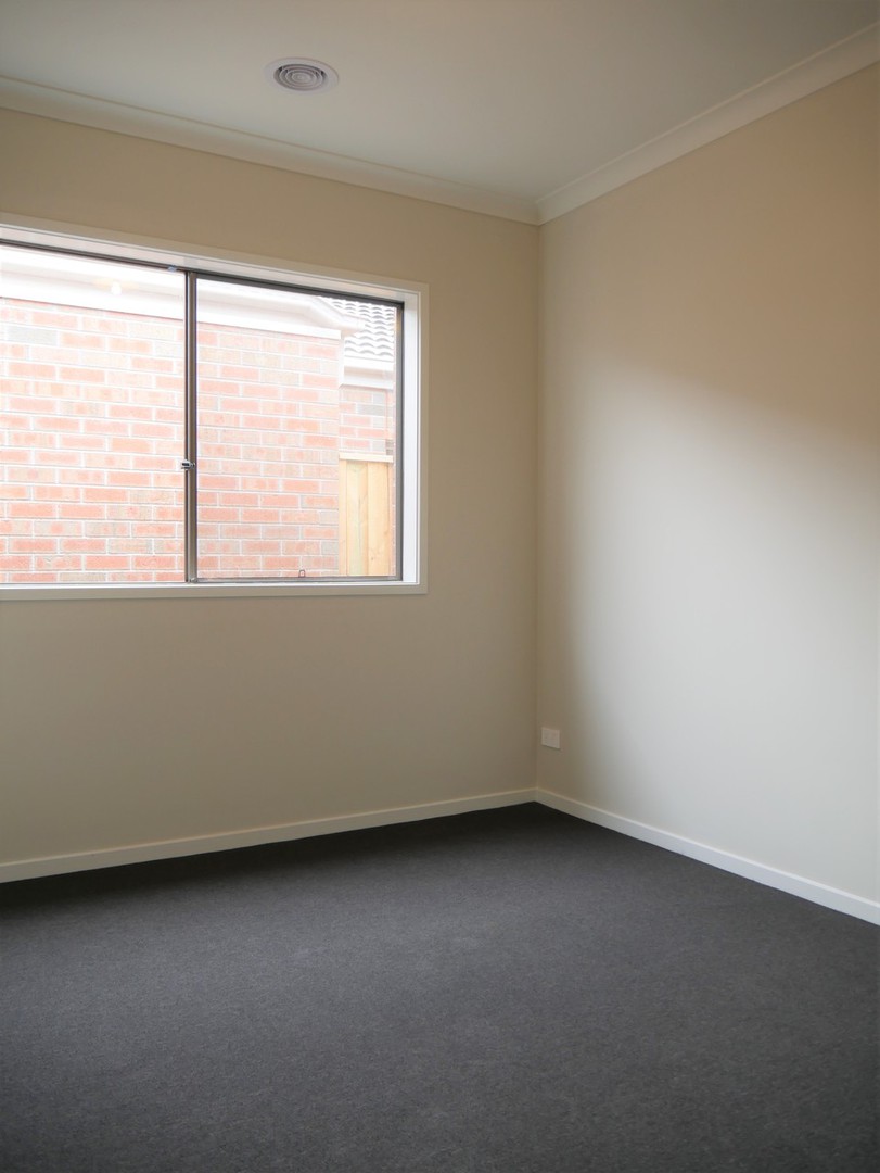 10 Longshanks Street, Thornhill Park, VIC 3335, Thornhill Park - Thumbnail 8