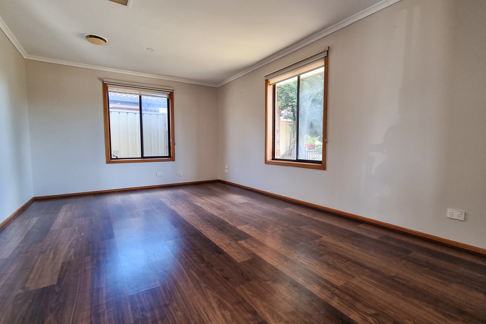 10 Longtown Court, Craigieburn, VIC 3064 - Thumbnail 1 - 07/10/2026