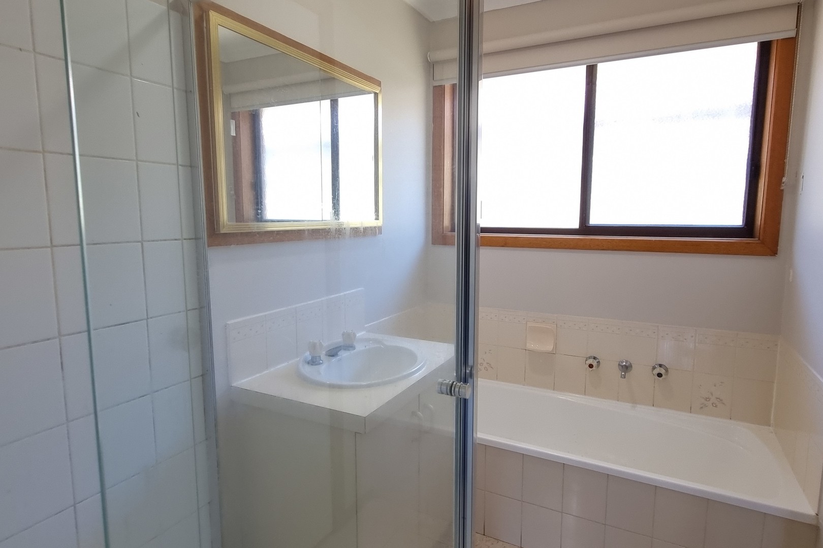 10 Longtown Court, Craigieburn, VIC 3064 - Thumbnail 2 - 07/10/2026