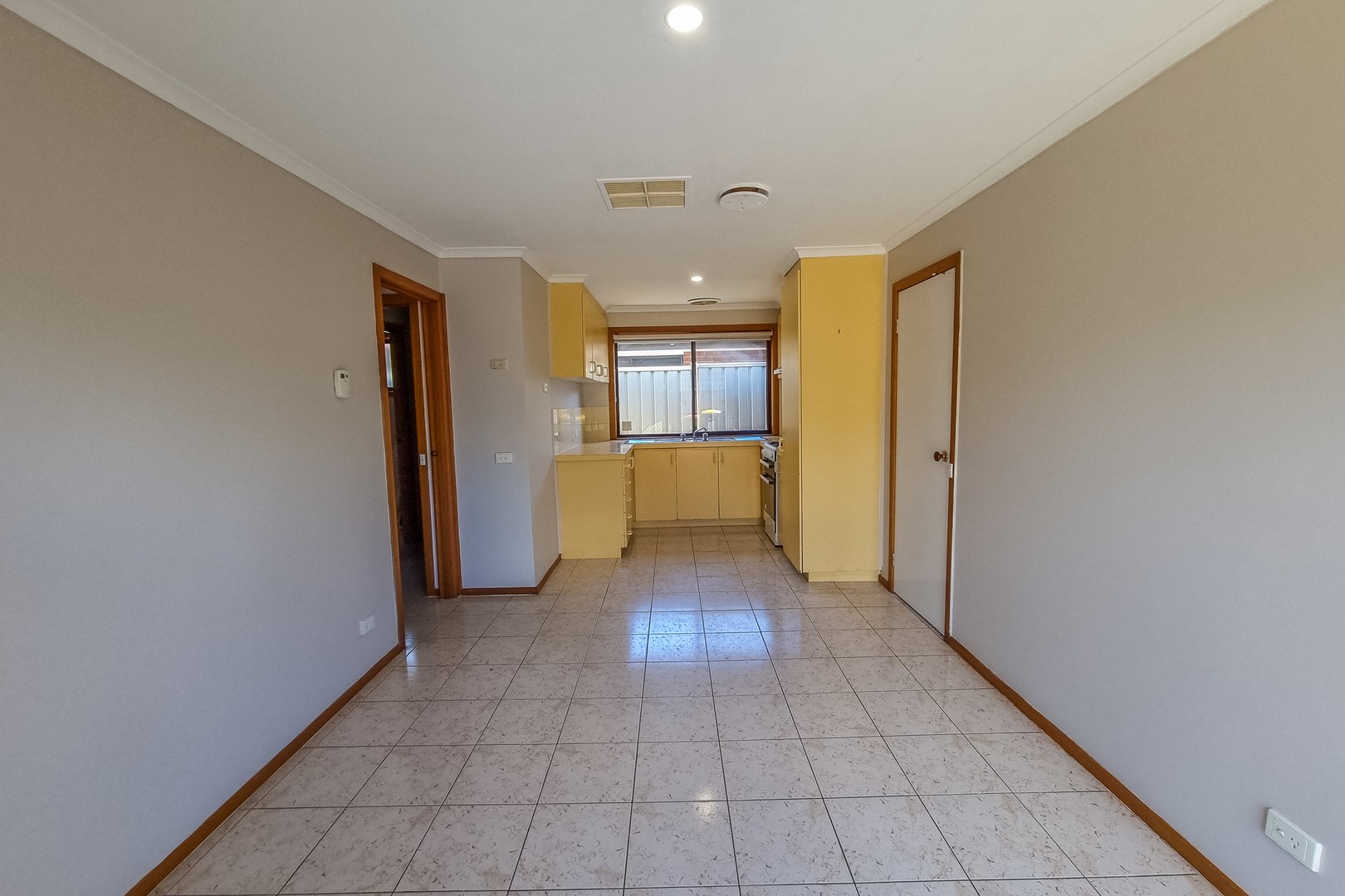 10 Longtown Court, Craigieburn, VIC 3064, Craigieburn - Thumbnail 8