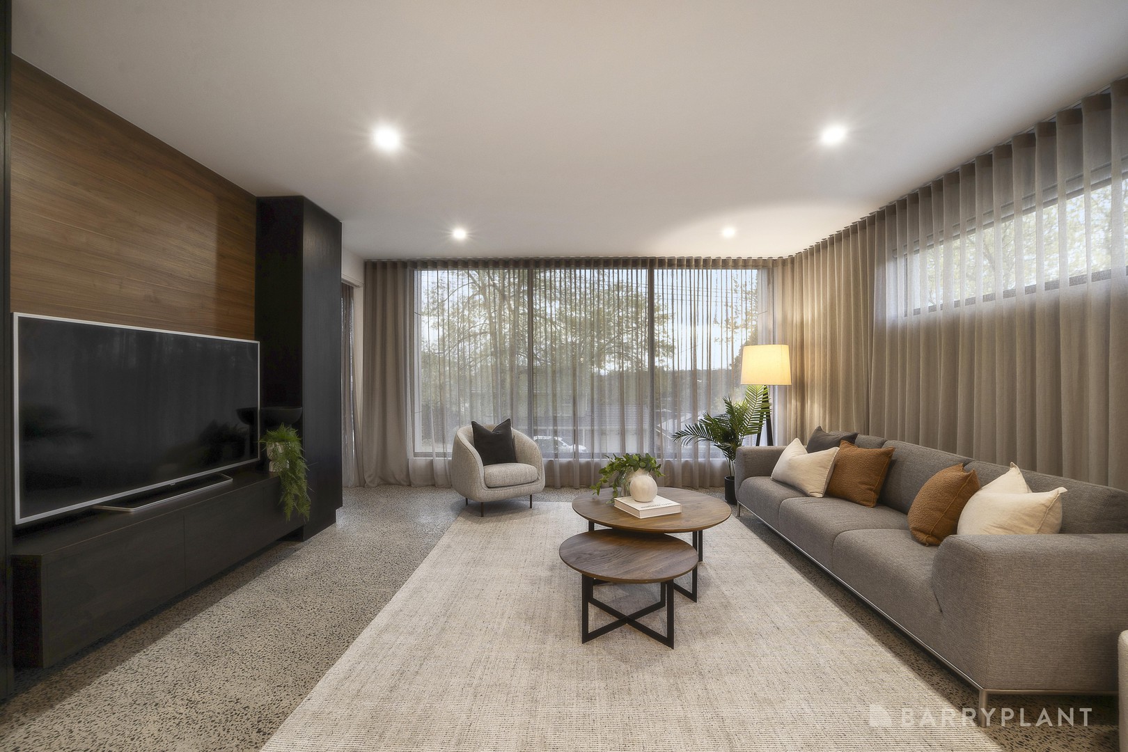 10 Lowan Avenue, Templestowe Lower, VIC 3107 - Thumbnail 2 - 02/10/2026