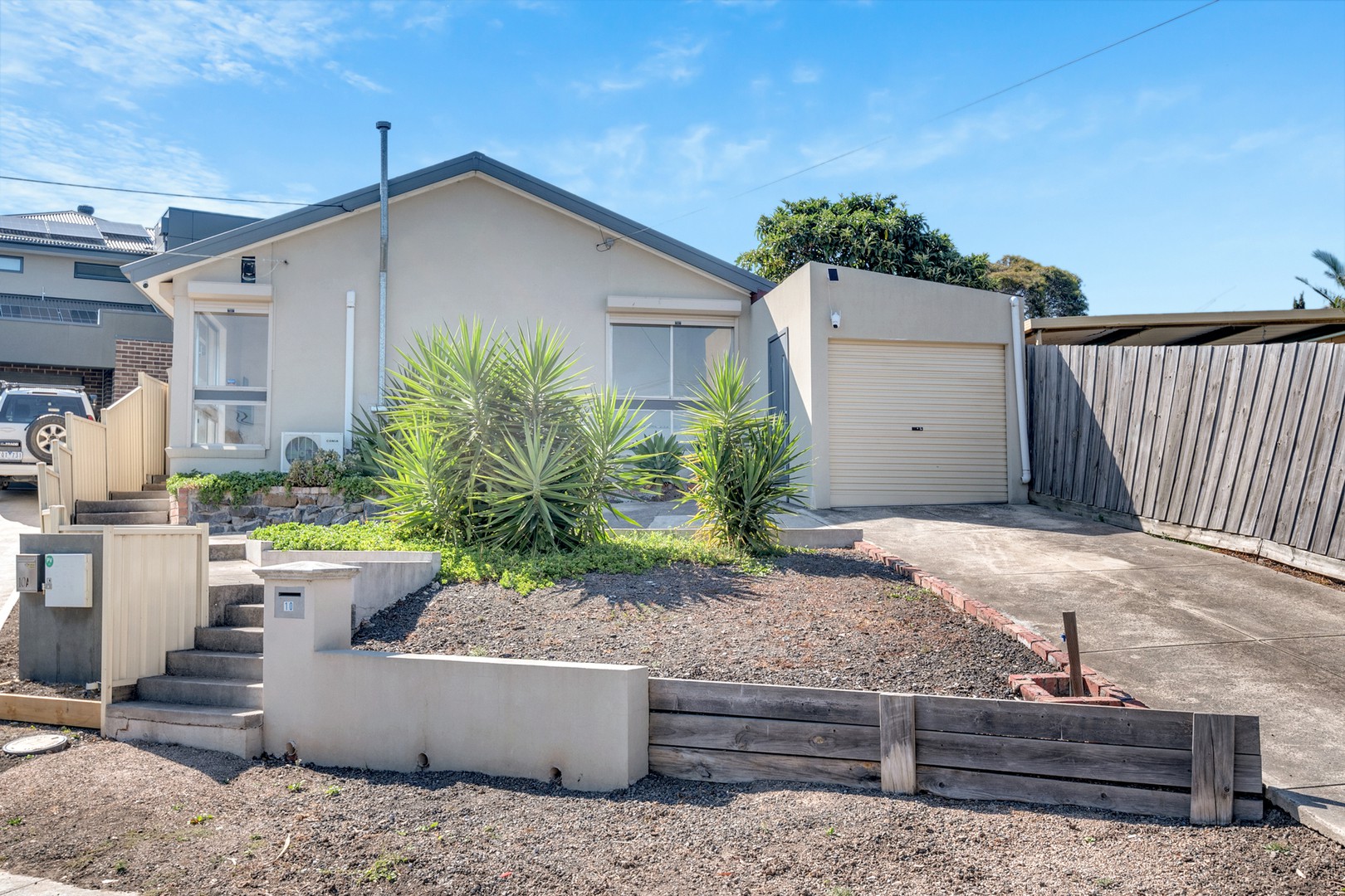 10 Lubeck Court, Meadow Heights, VIC 3048, Meadow Heights - Image 1