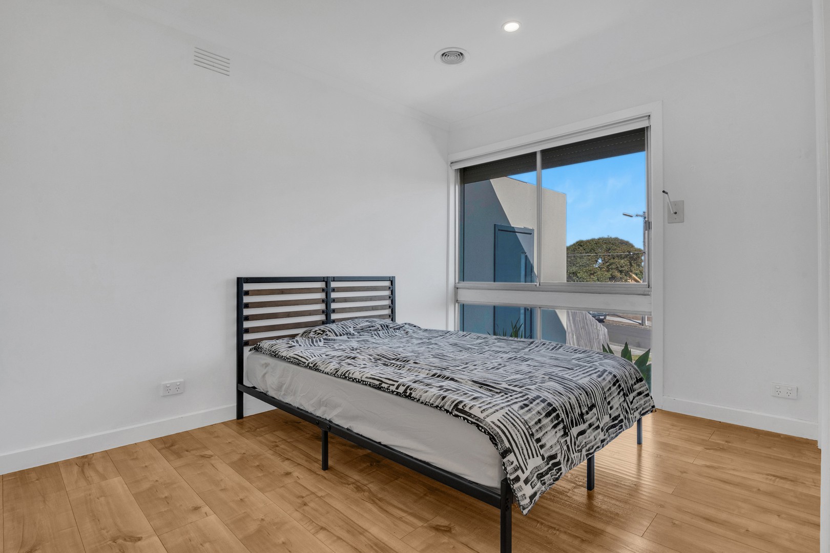 10 Lubeck Court, Meadow Heights, VIC 3048, Meadow Heights - Thumbnail 6