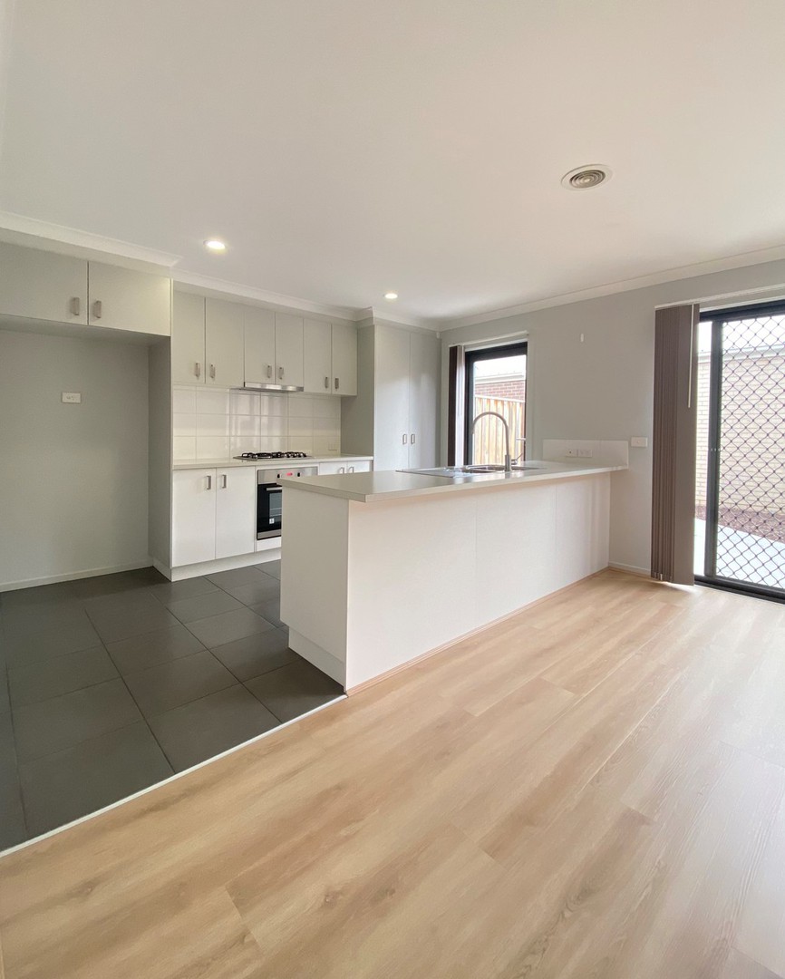 10 Lucca WayMernda, vic 3754  - Leased, Mernda - Thumbnail 2