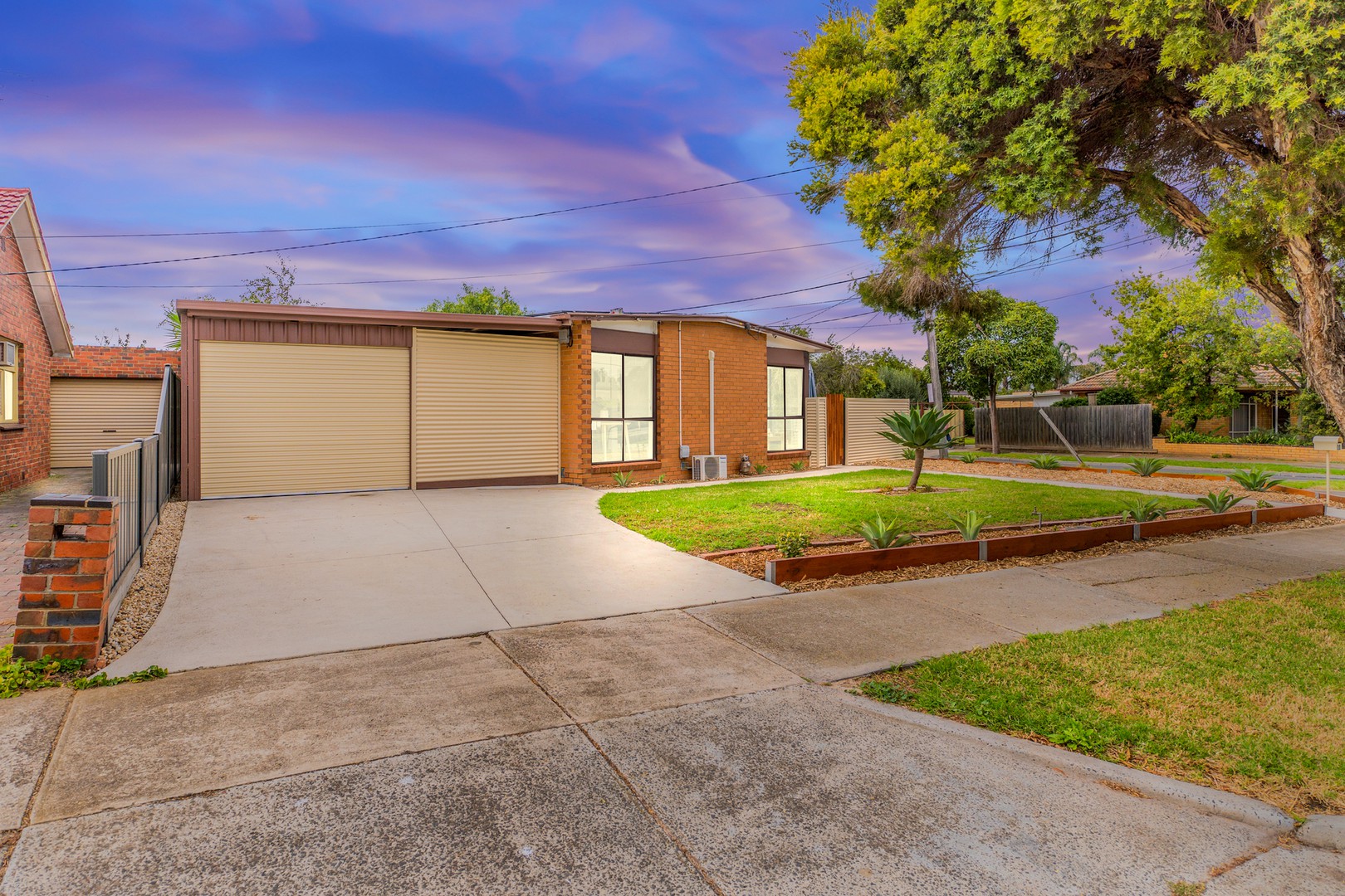 10 Luxford Street, St Albans, VIC 3021 - Thumbnail 2 - 12/04/2024