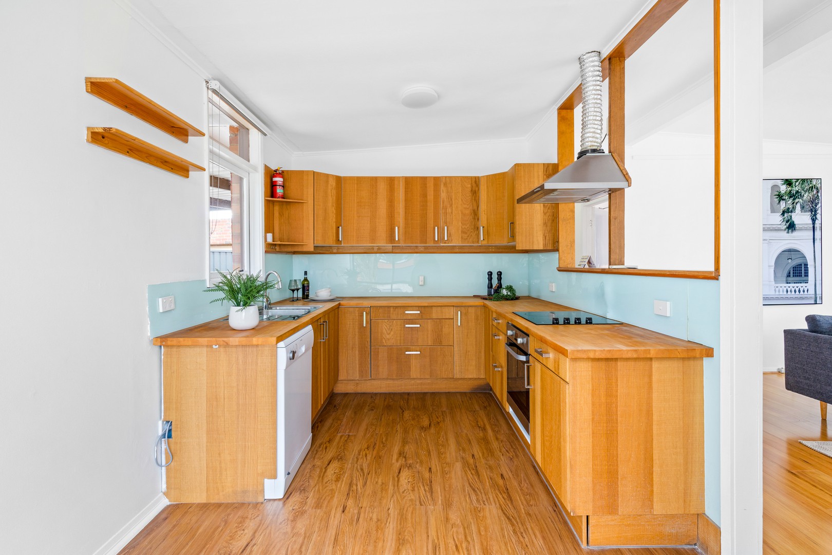 10 Luxford Street, St Albans, VIC 3021, St Albans - Thumbnail 2