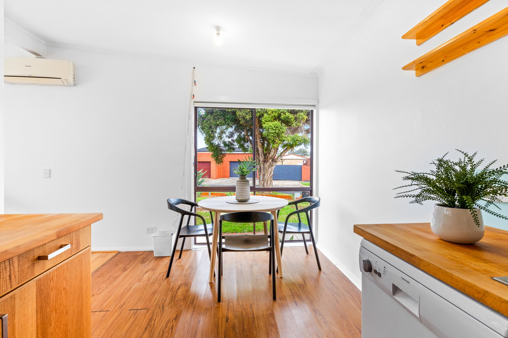 10 Luxford Street, St Albans, VIC 3021, St Albans - Thumbnail 3