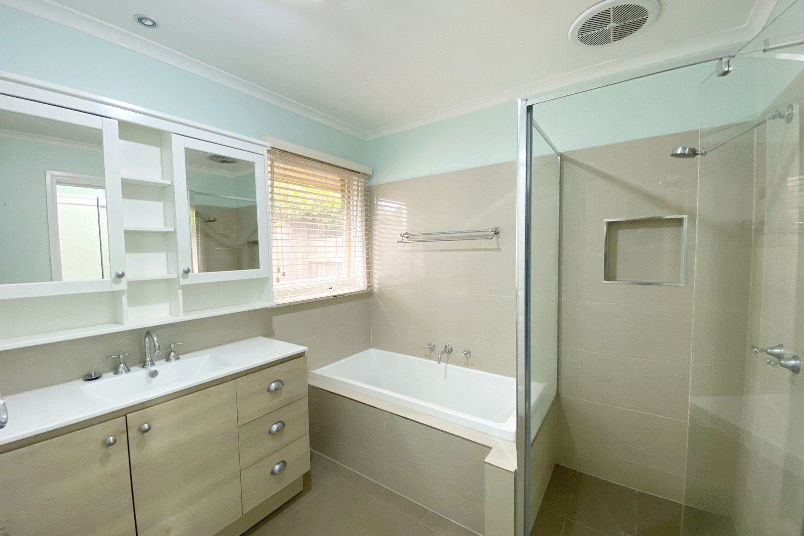 10 Magdalena Place, Berwick, VIC 3806, Berwick - Thumbnail 7