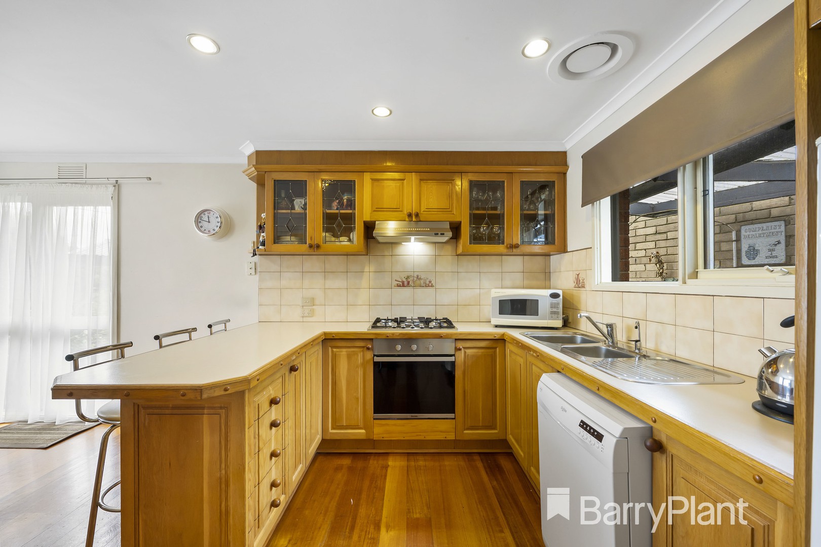 10 Magnolia AvenueKings Park, VIC 3021, Kings Park - Thumbnail 3
