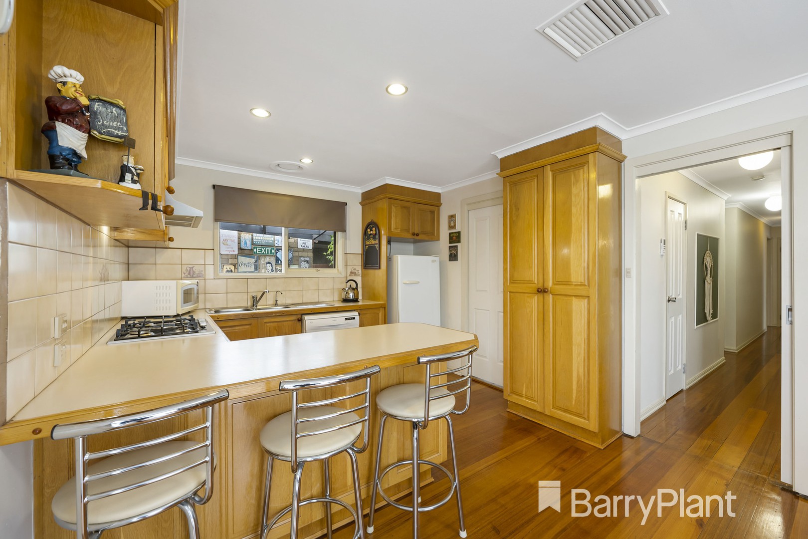 10 Magnolia AvenueKings Park, VIC 3021, Kings Park - Thumbnail 4