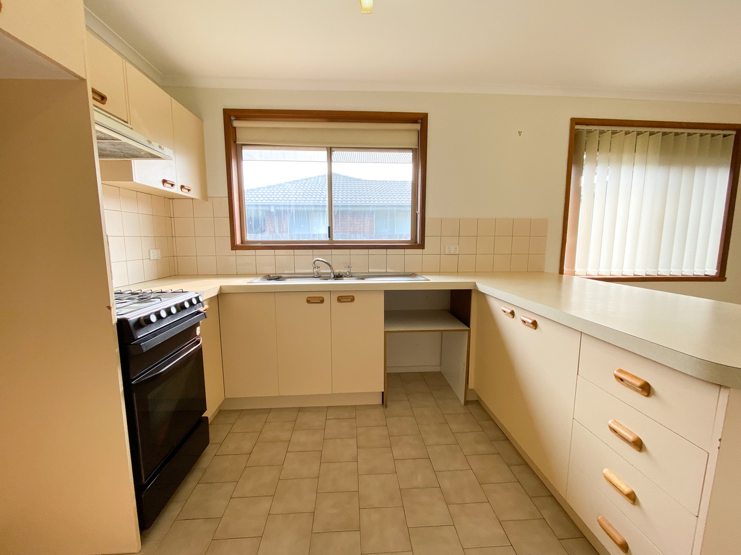 10 Malcolm Drive, Chelsea, VIC 3196, Chelsea - Thumbnail 4