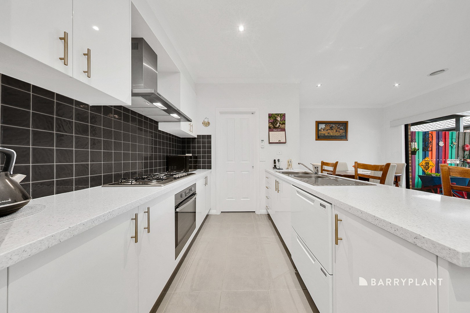 10 Mallard Mews, South Morang, VIC 3752, South Morang - Thumbnail 5