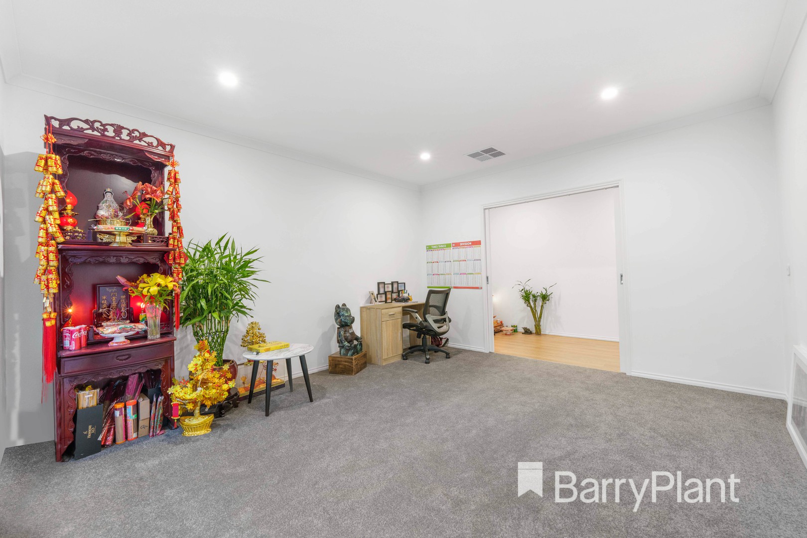 10 Manfred Avenue, St Albans, VIC 3021, St Albans - Thumbnail 4