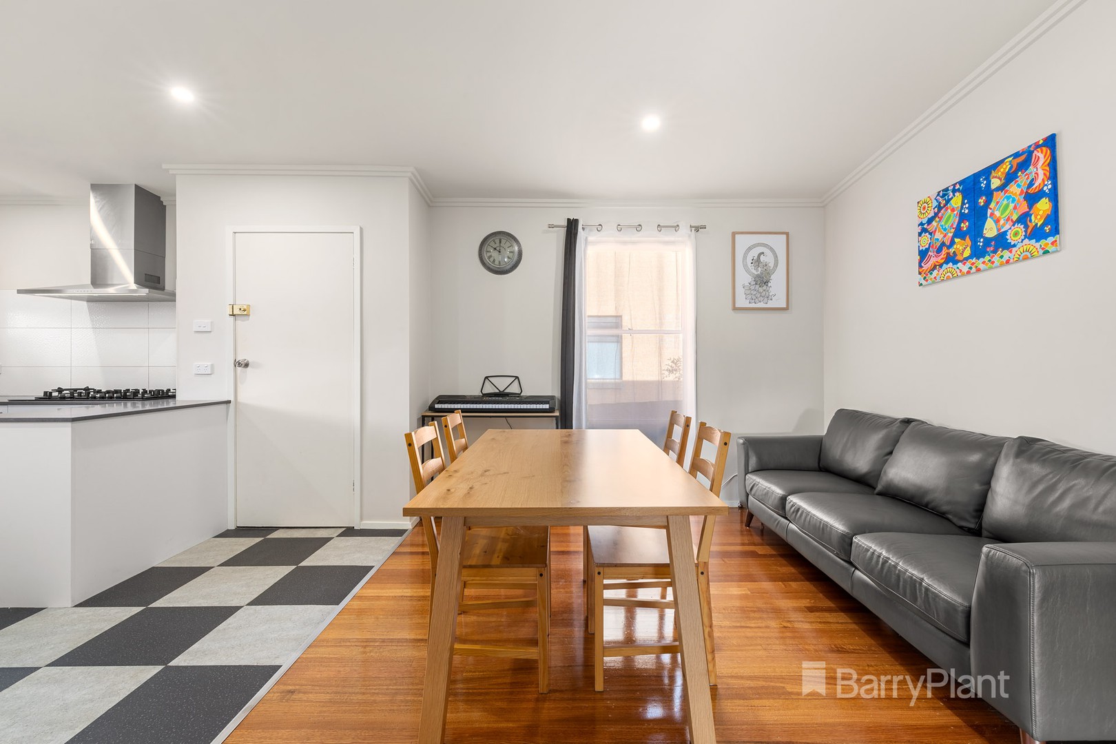 10 Manfred Street, Watsonia, VIC 3087, Watsonia - Thumbnail 2