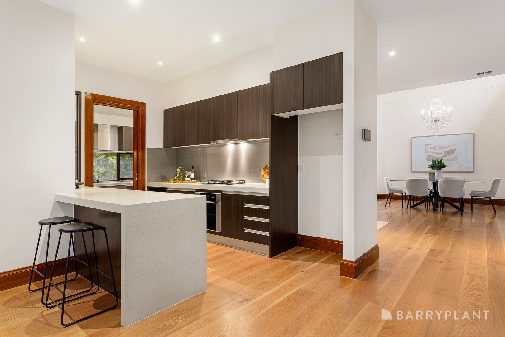 10 Mangan Street, Bulleen, VIC 3105 - Thumbnail 2 - 11/03/2025