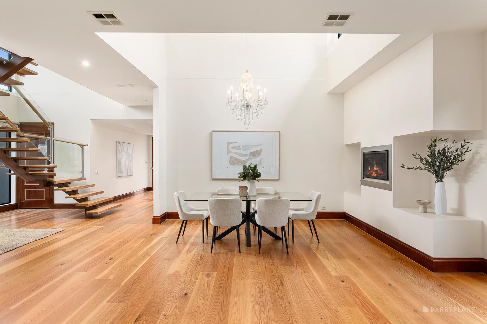 10 Mangan Street, Bulleen, VIC 3105, Bulleen - Thumbnail 2
