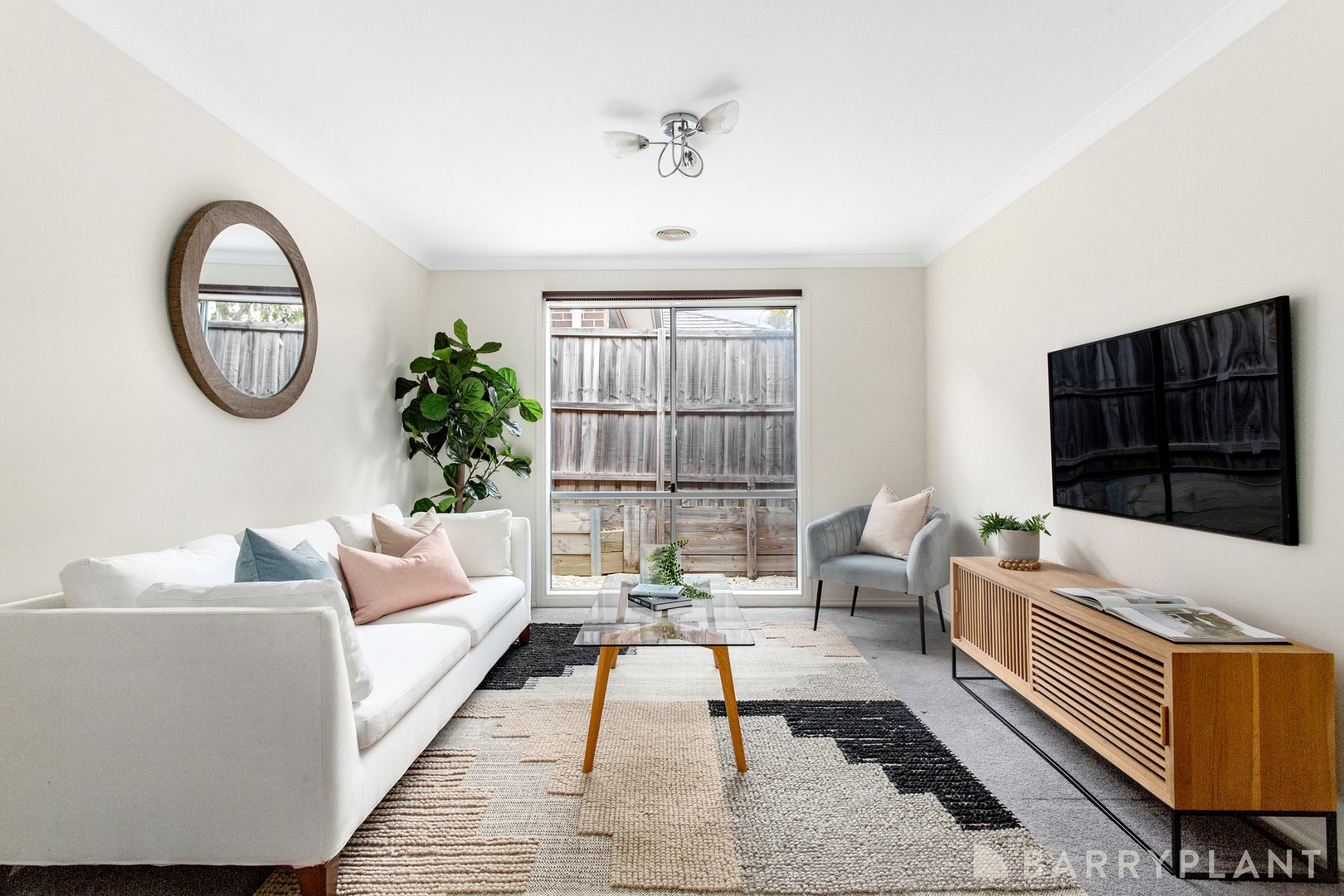 10 Markdale Way, Doreen, VIC 3754 - Thumbnail 2 - 15/11/2023