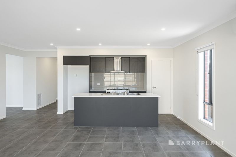 10 Marlee Dr, Charlemont, VIC 3217, Charlemont - Thumbnail 2
