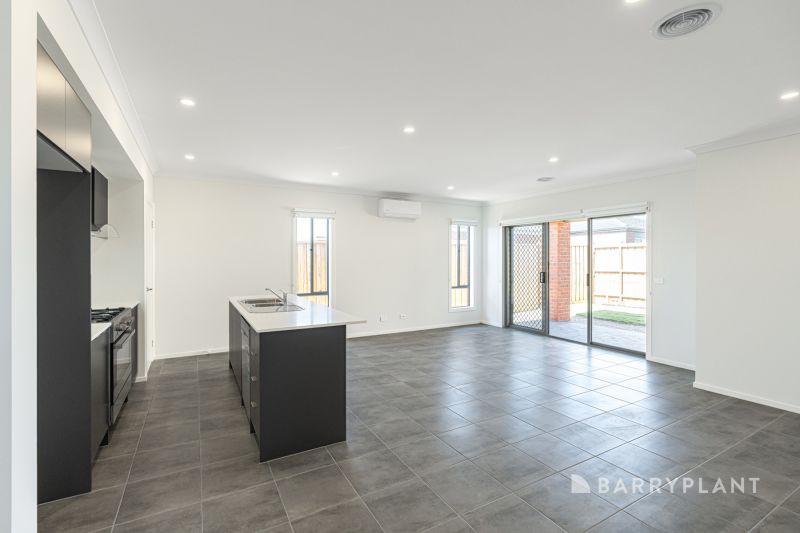 10 Marlee Dr, Charlemont, VIC 3217, Charlemont - Thumbnail 3