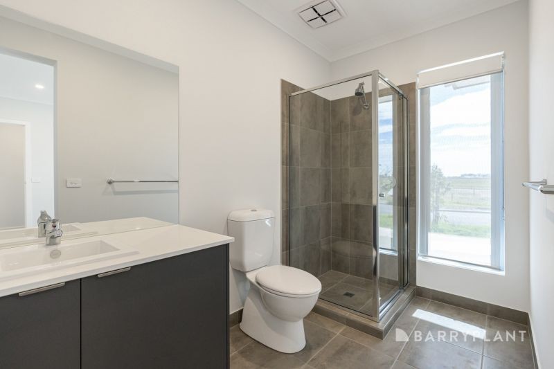 10 Marlee Dr, Charlemont, VIC 3217, Charlemont - Thumbnail 5