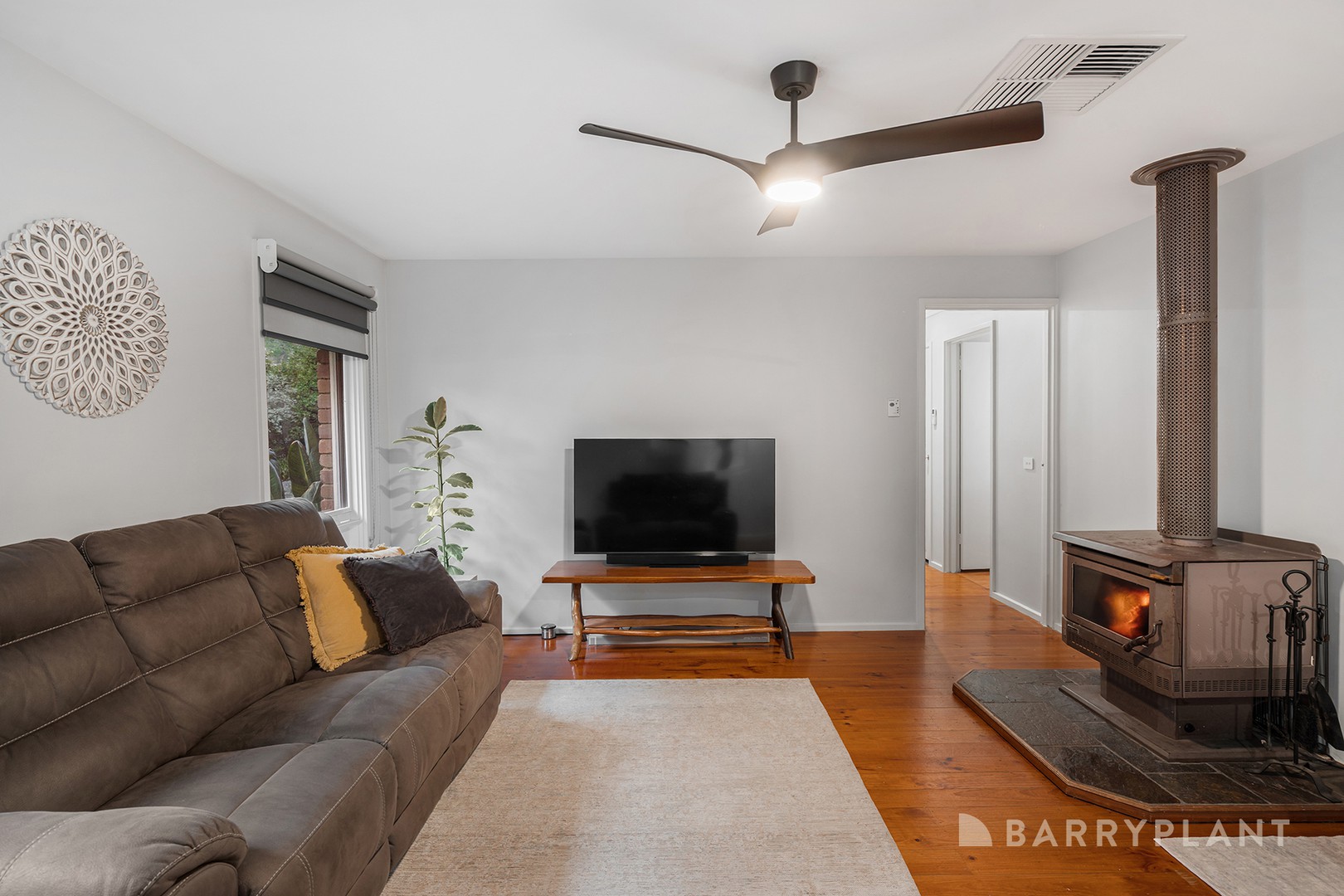 10 Mathers Avenue, Launching Place, VIC 3139 - Thumbnail 2 - 24/07/2025