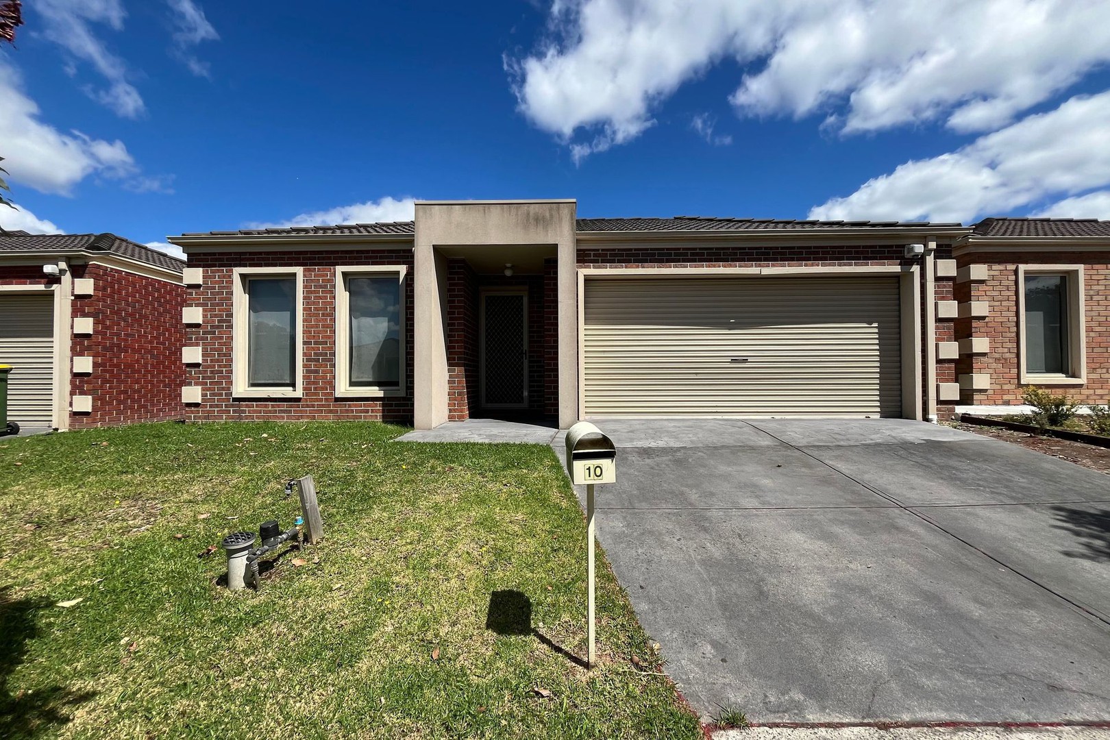 10 Maya Street, Pakenham, VIC 3810, Pakenham - Thumbnail 2