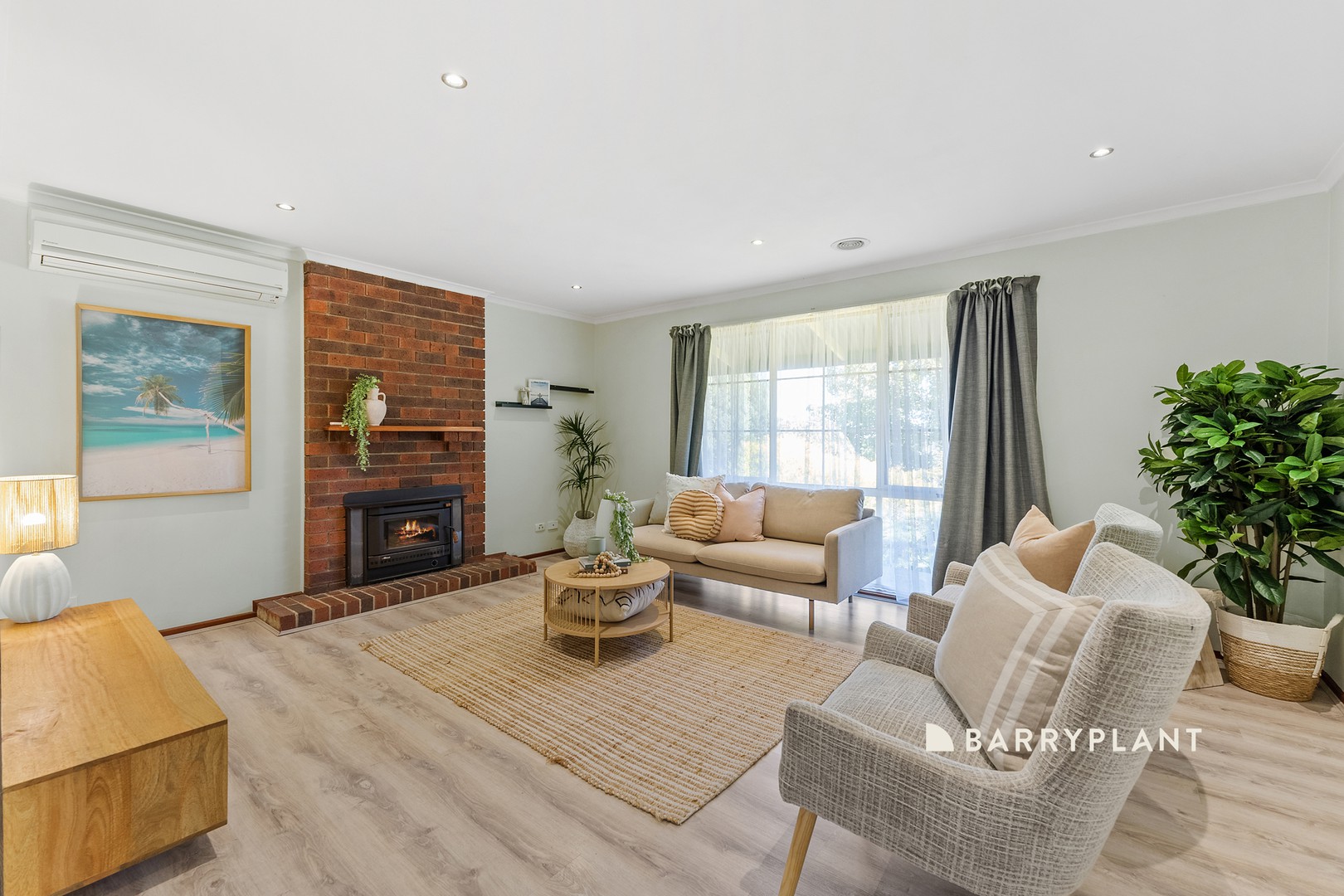10 Mcinnes Court, Pakenham, VIC 3810, Pakenham - Thumbnail 3