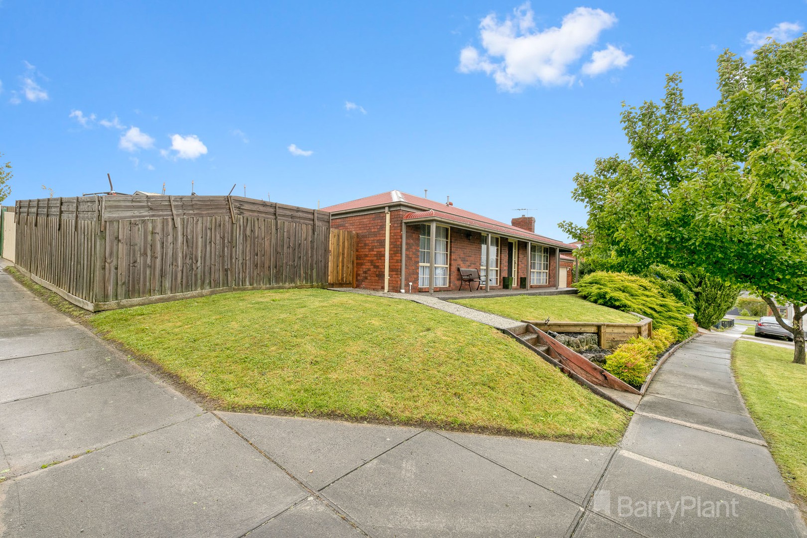 10 McInnes Court, Pakenham, VIC 3810 - Thumbnail 1 - 05/11/2021
