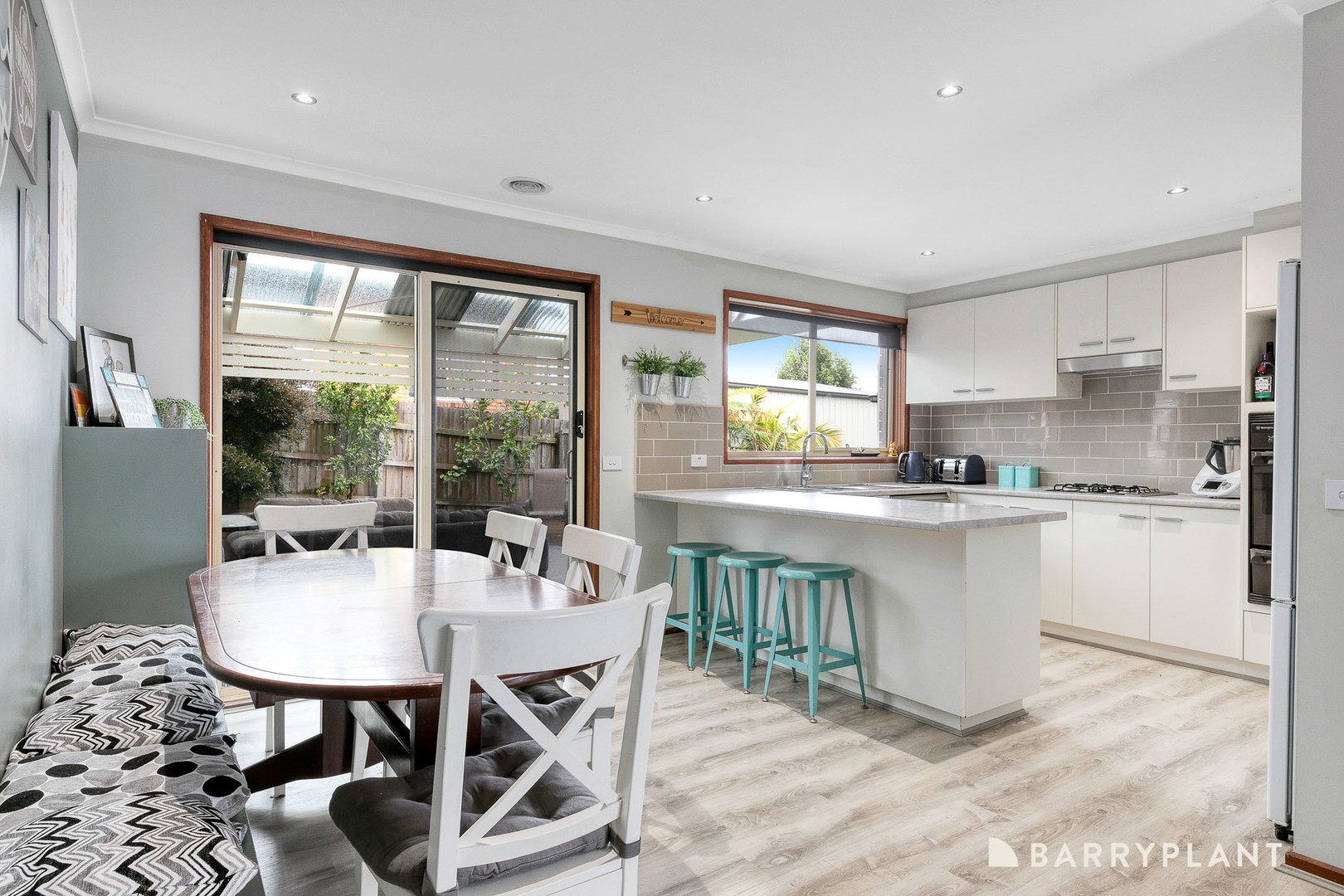 10 McInnes Court, Pakenham, VIC 3810, Pakenham - Thumbnail 5