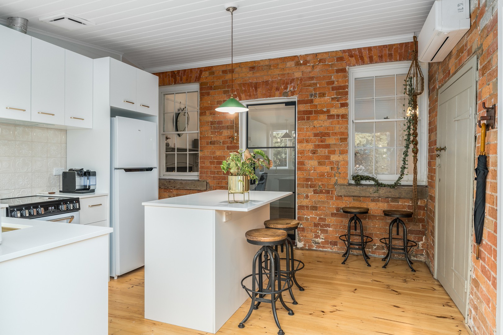 10 McNicol Street, Geelong West, VIC 3218, Geelong West - Thumbnail 3