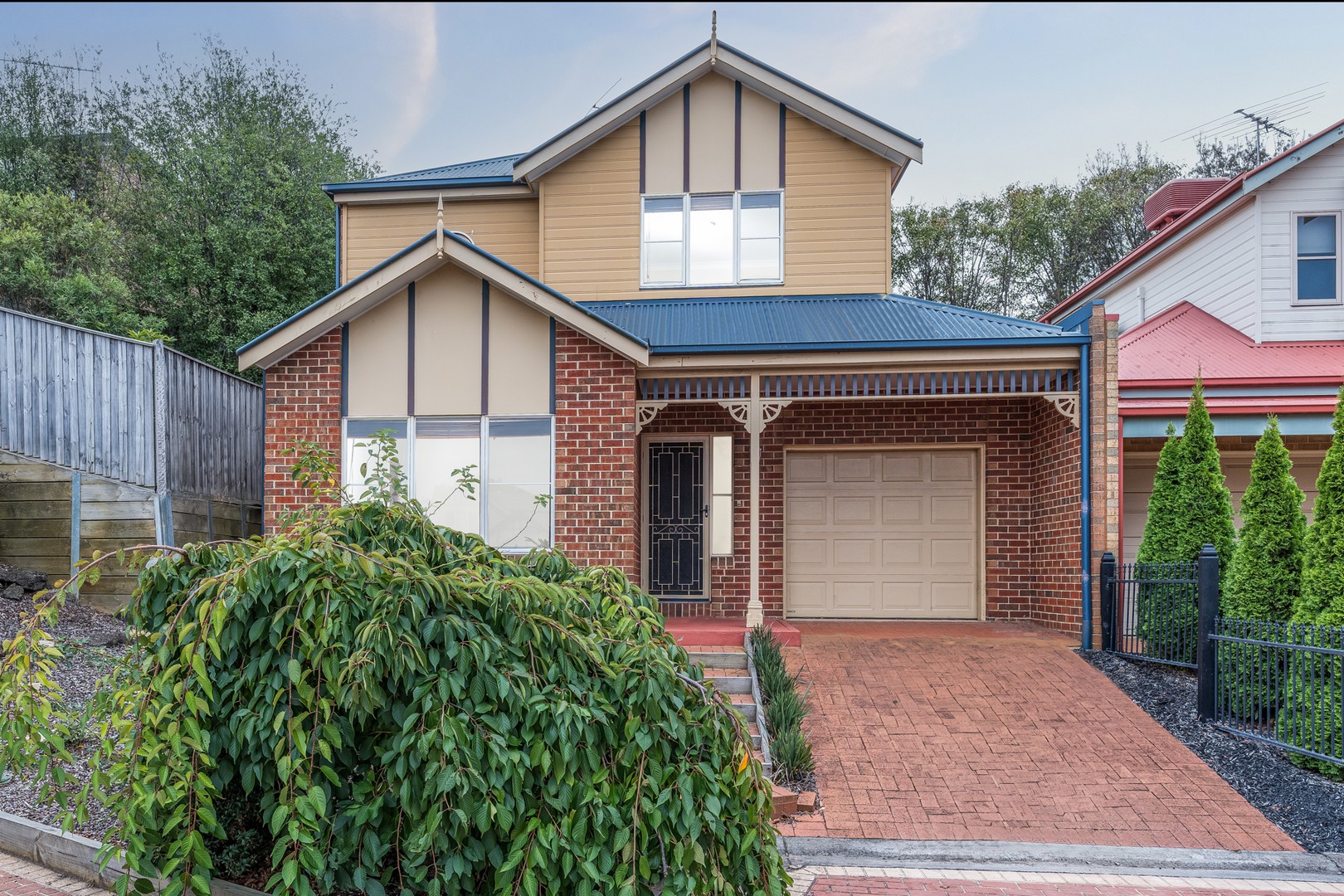 10 Mercia Close, Highton, VIC 3216