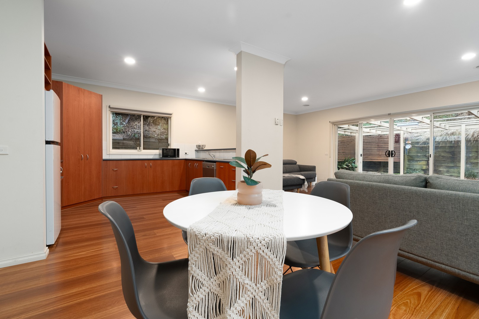10 Mercia Close, Highton, VIC 3216, Highton - Thumbnail 5