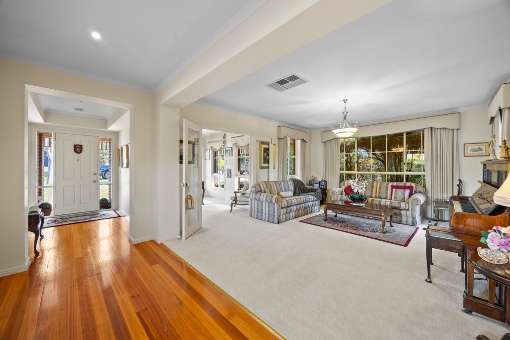 10 Mercy Court, Narre Warren South, VIC 3805, Narre Warren South - Thumbnail 2