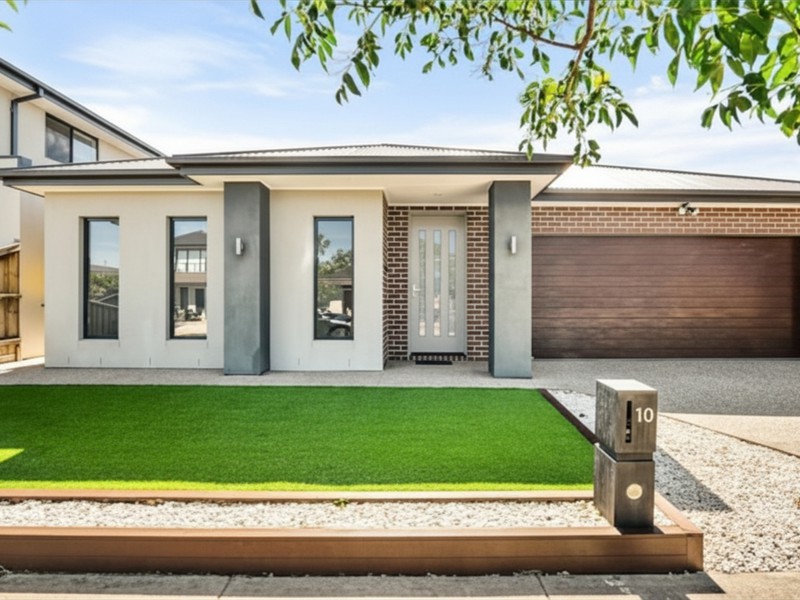 10 Messina Street, Fraser Rise, VIC 3336 - Image - 05/06/2026