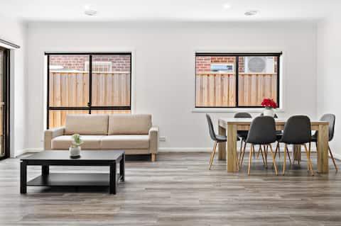 10 Messina Street, Fraser Rise, VIC 3336, Fraser Rise - Thumbnail 4