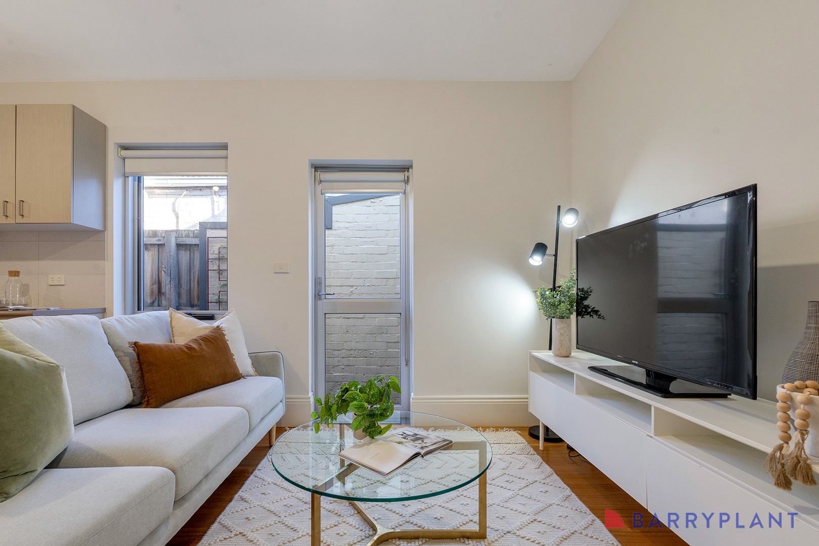 10 Milton Crescent, Preston, VIC 3072, Preston - Thumbnail 7