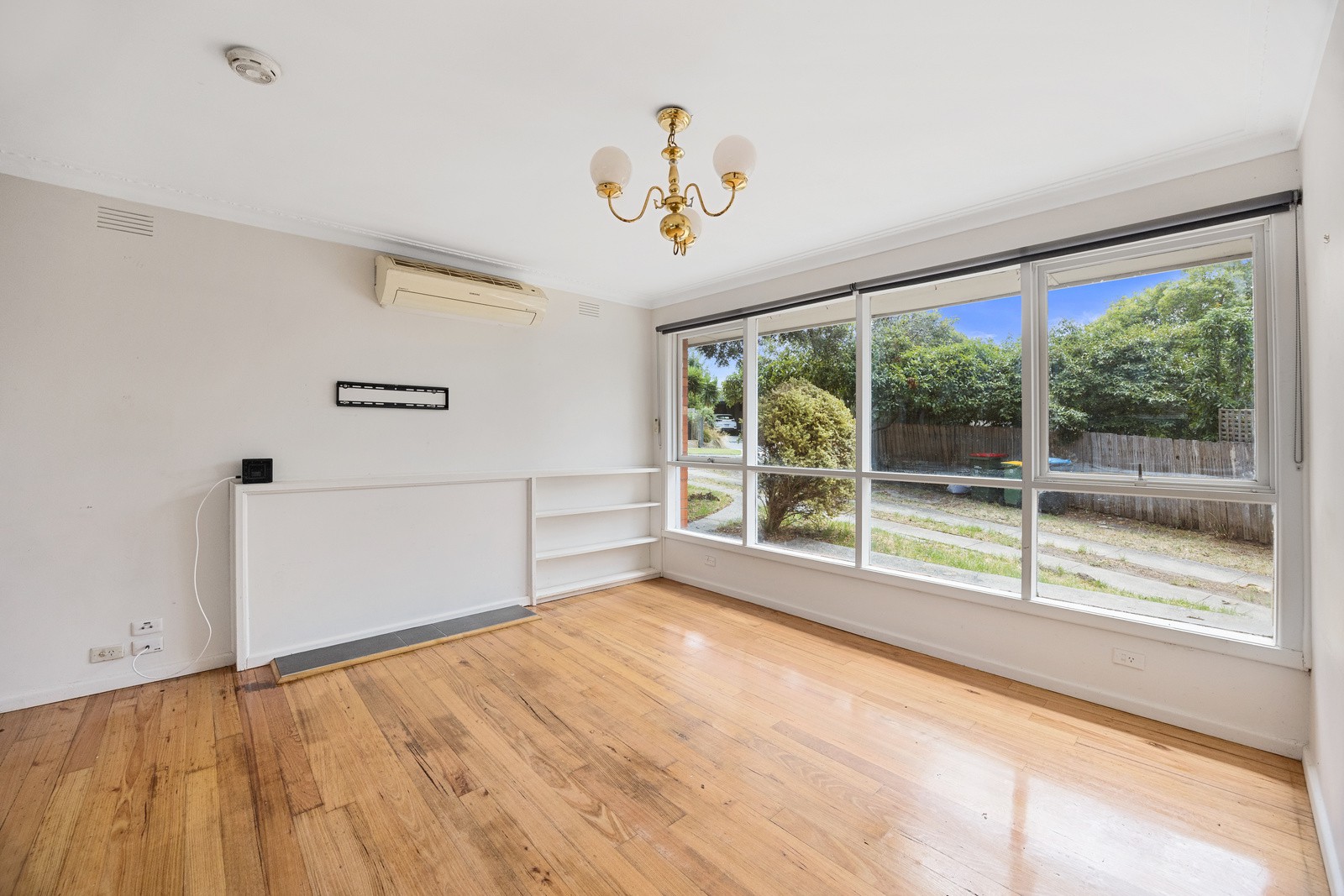 10 Mingana Road, Wantirna South, VIC 3152, Wantirna South - Thumbnail 2