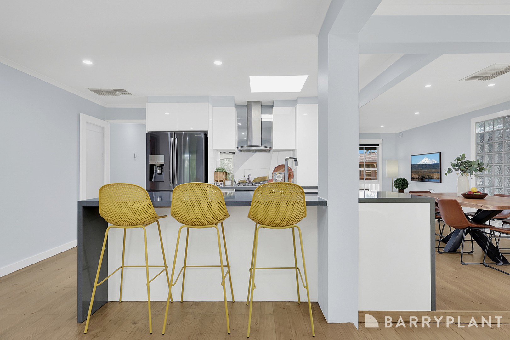 10 Mockridge Drive, Mill Park, VIC 3082, Mill Park - Thumbnail 5
